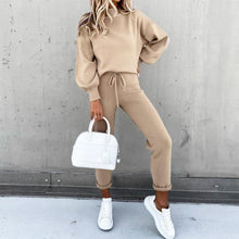 Load image into Gallery viewer, Long Sleeve Pullover Sweatshirt and joggers Set
