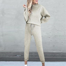 Load image into Gallery viewer, Long Sleeve Pullover Sweatshirt and joggers Set
